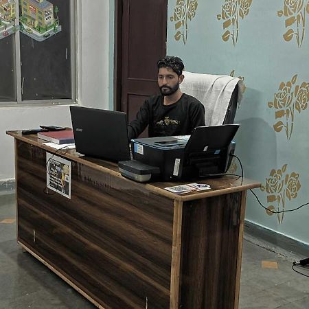 Hotel O Grand Stay Bhopal Exteriör bild