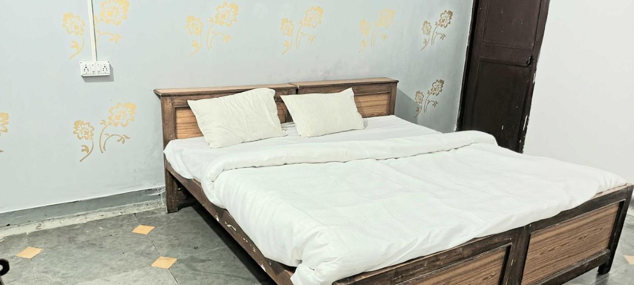 Hotel O Grand Stay Bhopal Exteriör bild