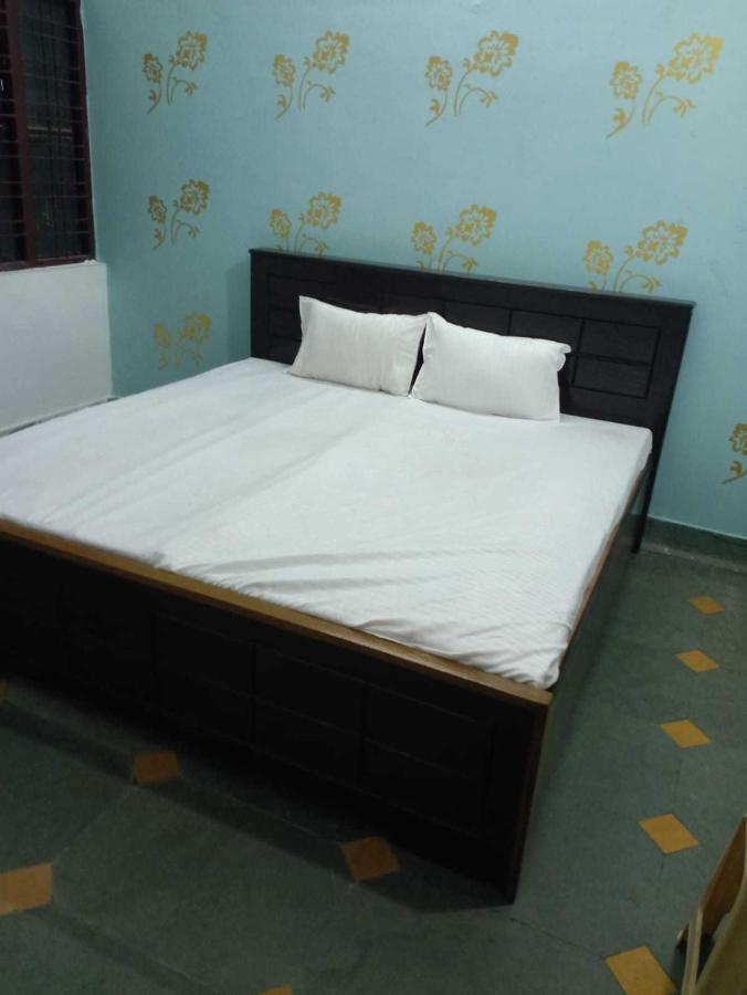 Hotel O Grand Stay Bhopal Exteriör bild
