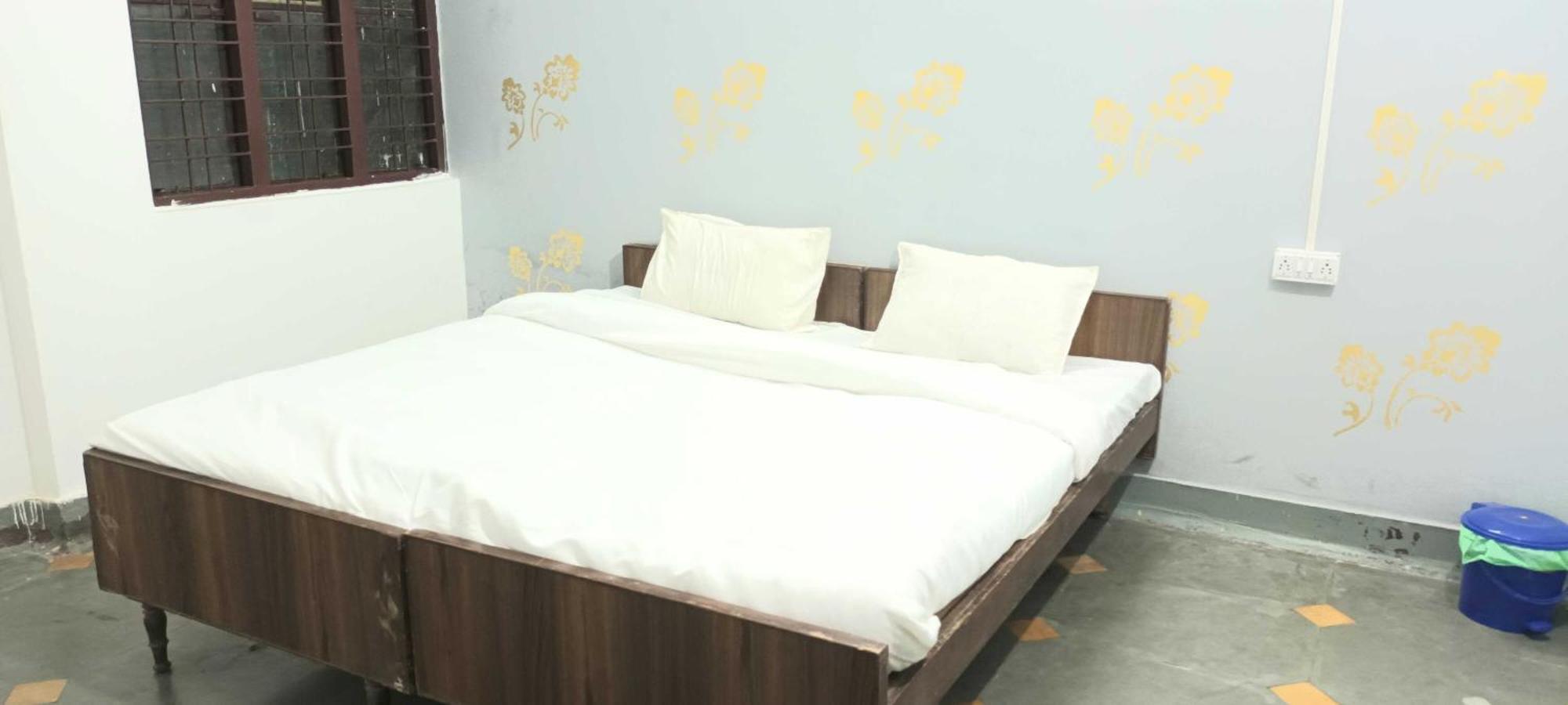 Hotel O Grand Stay Bhopal Exteriör bild